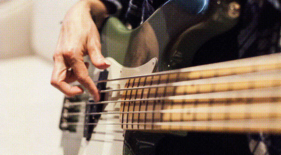 howto-bass-finger-vs-pick-a