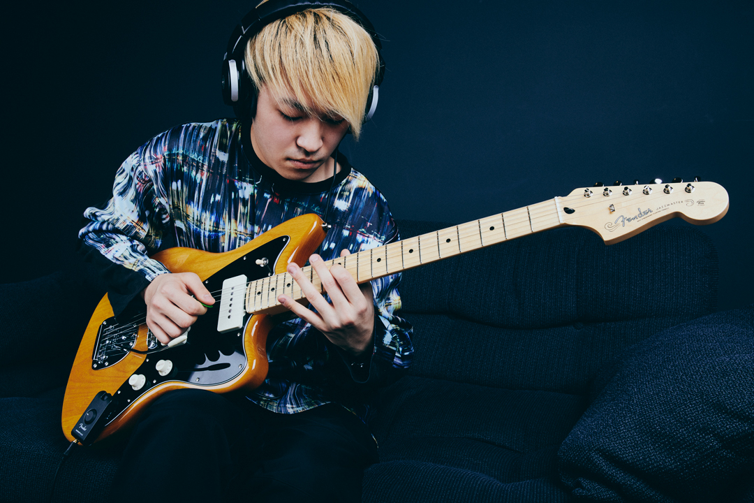 Ryunosuke Yamagishi meets Fender Mustang Micro