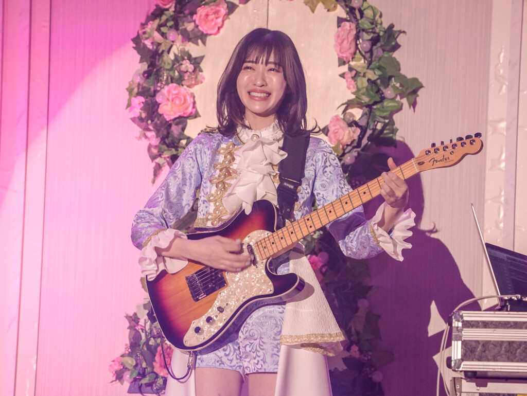 SILENT SIREN 年末スペシャルLIVE TOUR 2021「FAMILIA」 - FenderNews